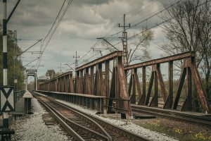 Szersza jezdnia i nowe chodniki